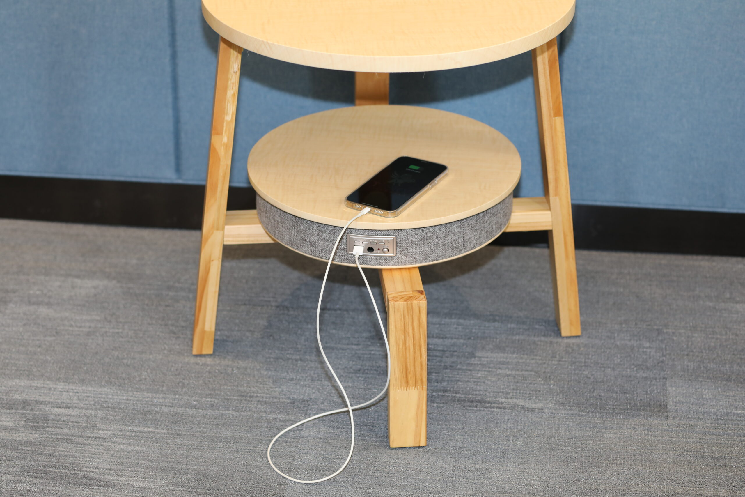USB Charging  Table Speaker 01